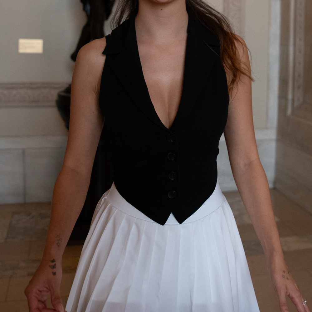 Black open back vest